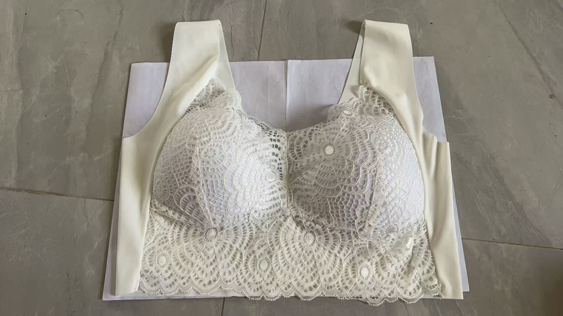 Women's Sports Tank Top Plus Underwire Underwear